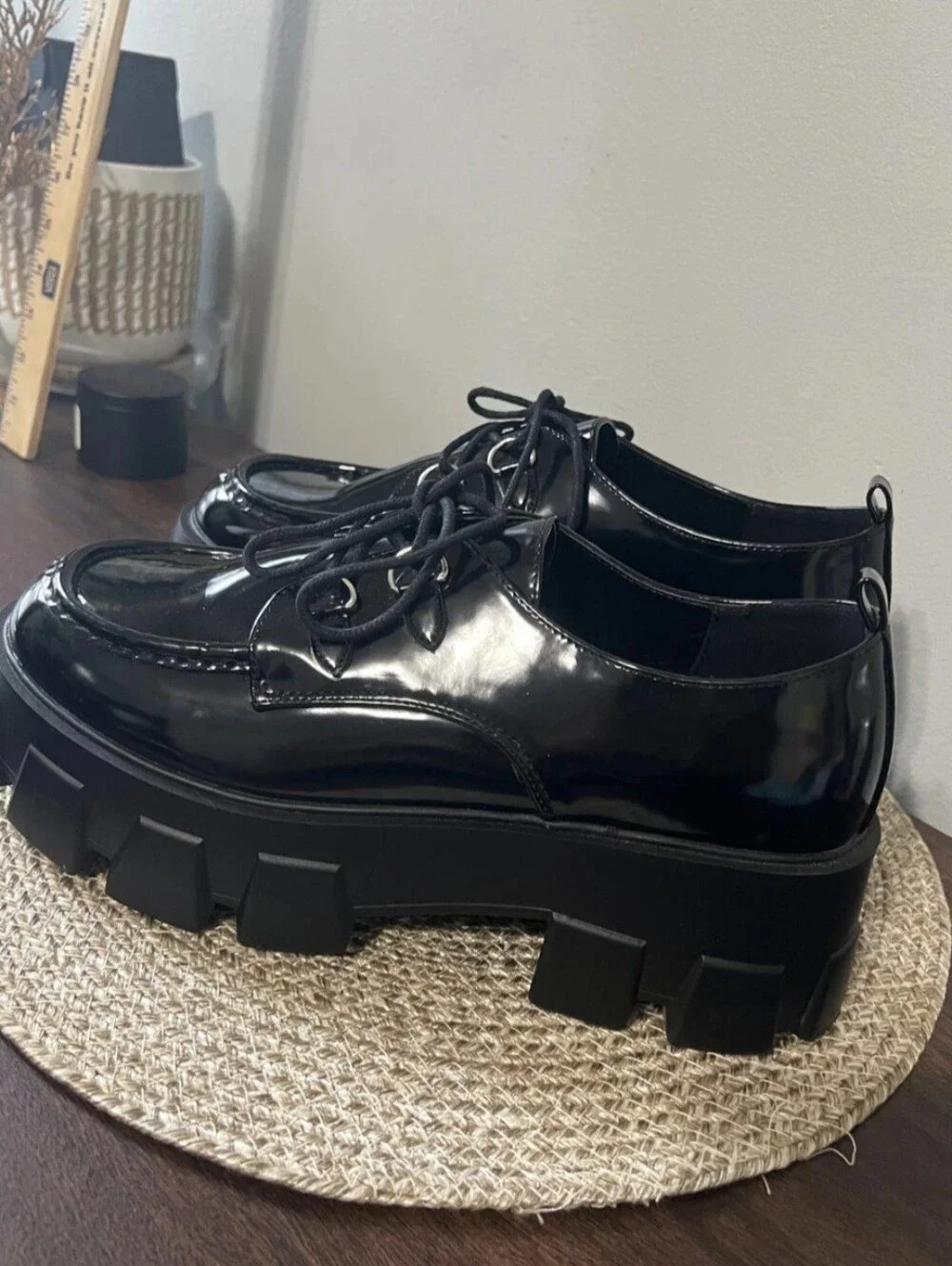 Just Fab Y2K 90's Black Lace-up Lug Heel Platform Chunky Loafers Womens Size 11